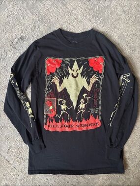 Black Long-Sleeve Graphic Tee with Red & Cream Illustration